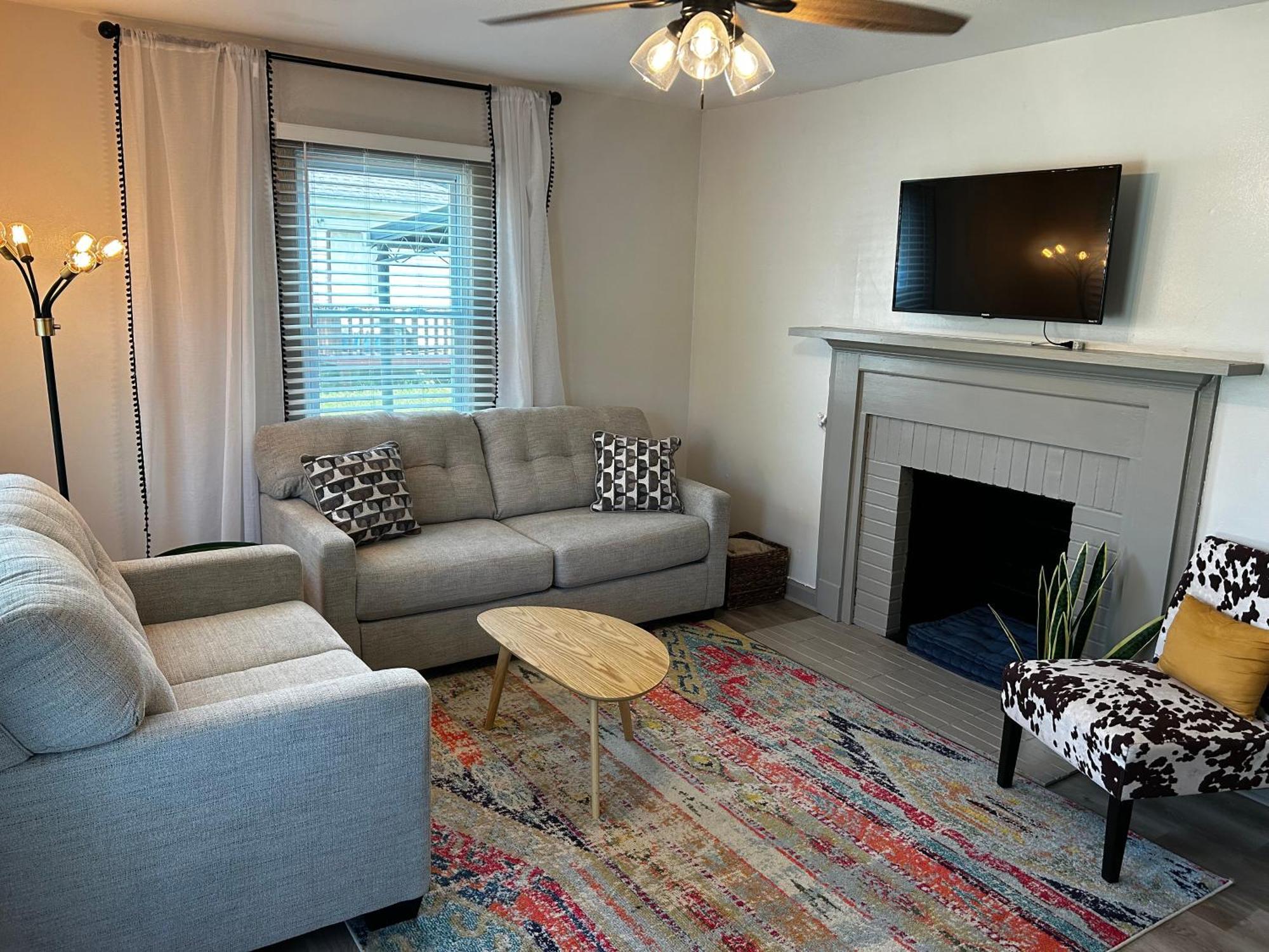 Blue Bungalow W/ Free Golf Cart 1/2 Mi From Square 科文顿 外观 照片