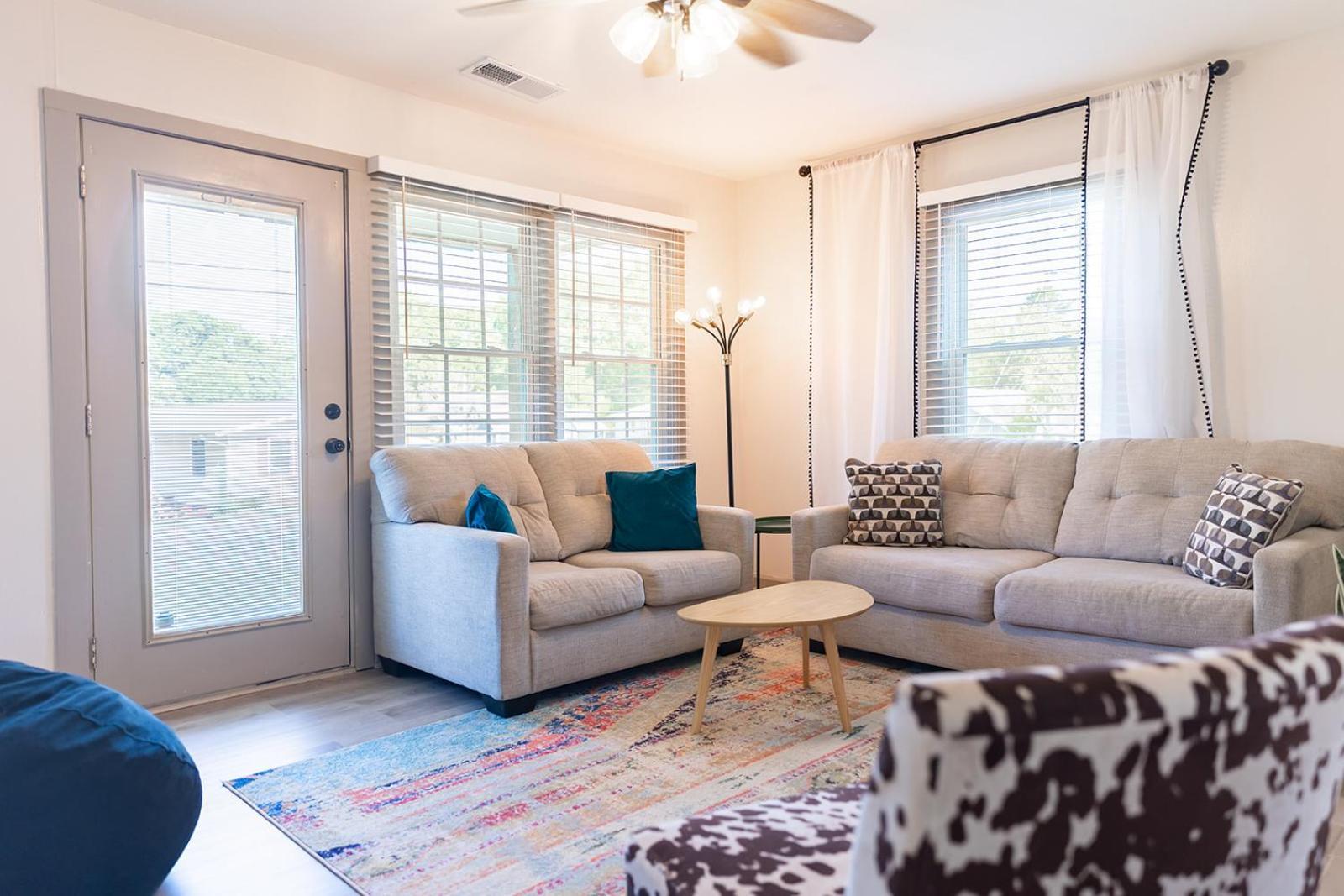 Blue Bungalow W/ Free Golf Cart 1/2 Mi From Square 科文顿 外观 照片